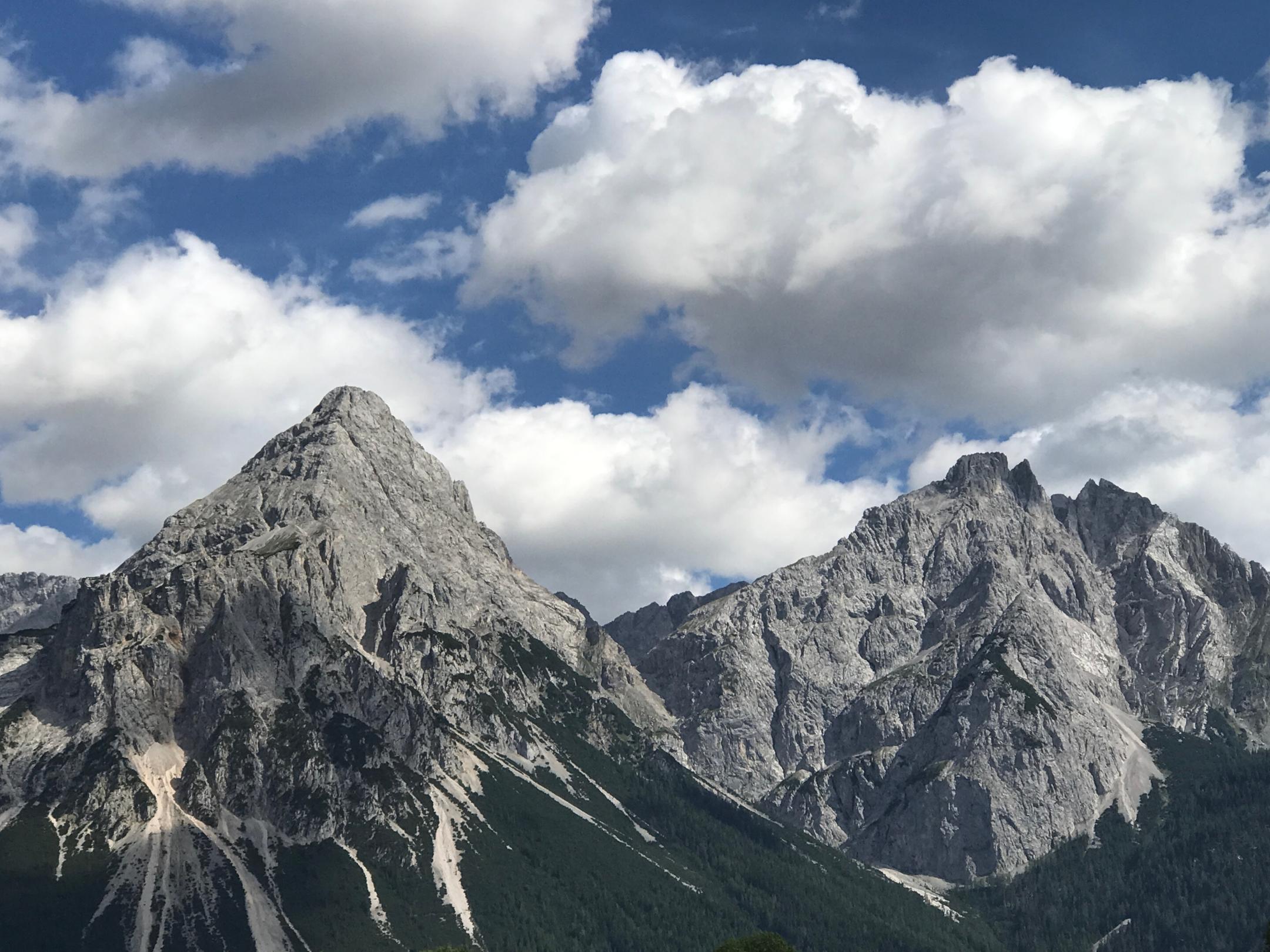 Öffnungszeiten der Pfarrbüros von St. Matthias in den Sommerferien