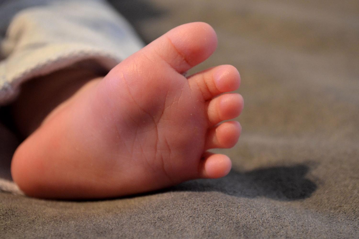 baby-feet-3534231_by_detmold_cc0-gemeinfrei_pixabay_pfarrbriefservice