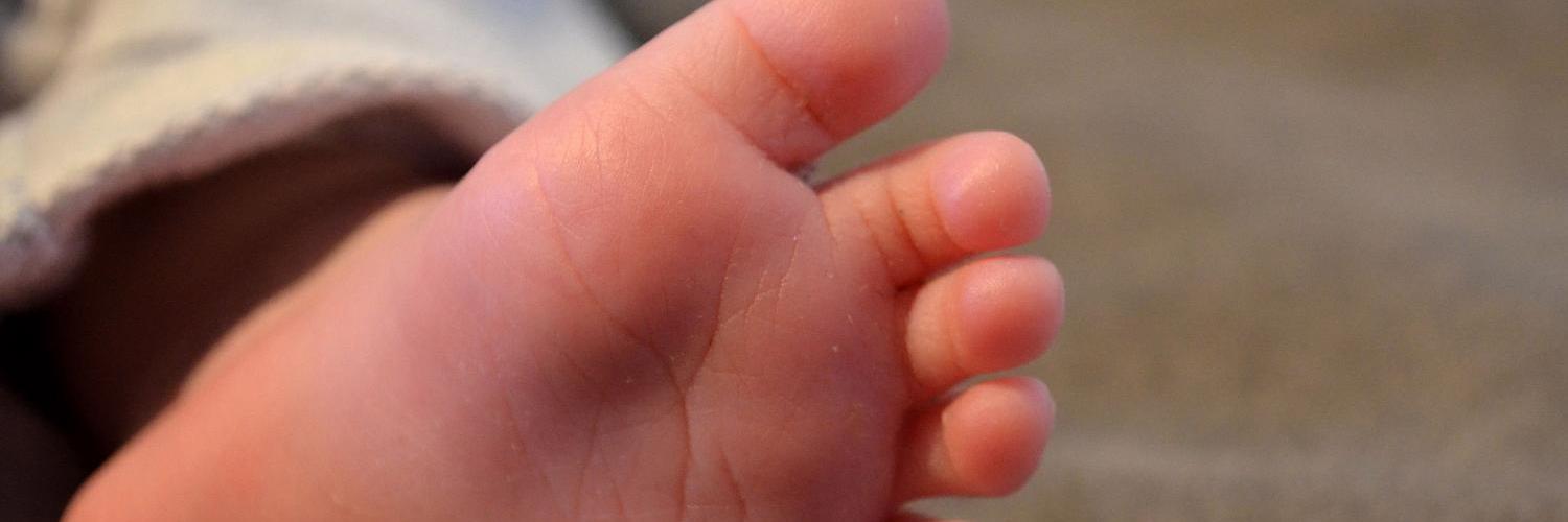 baby-feet-3534231_by_detmold_cc0-gemeinfrei_pixabay_pfarrbriefservice