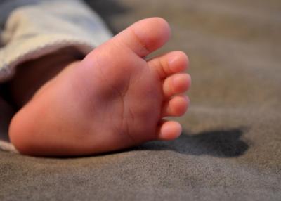 baby-feet-3534231_by_detmold_cc0-gemeinfrei_pixabay_pfarrbriefservice